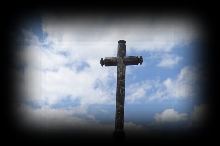 la-croix-martyr-ou-calvaire-1280x850
